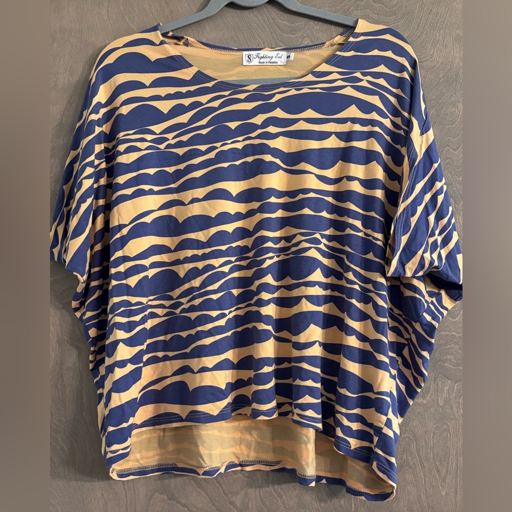 Fighting Eel top size small